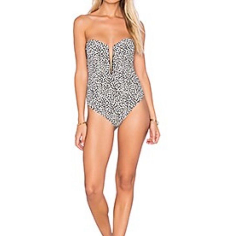 Beach Riot/ Stone Cold Fox The Coqui bodysuit in Dot Texture Size Small